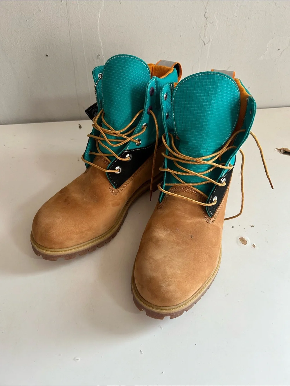 Timberland Tread-light Waterproof Men’s Brown and Teal Lace-Up Work Boots NWOT